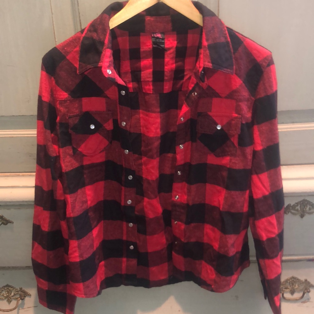 FLANNEL BUTTON UP SHIRT